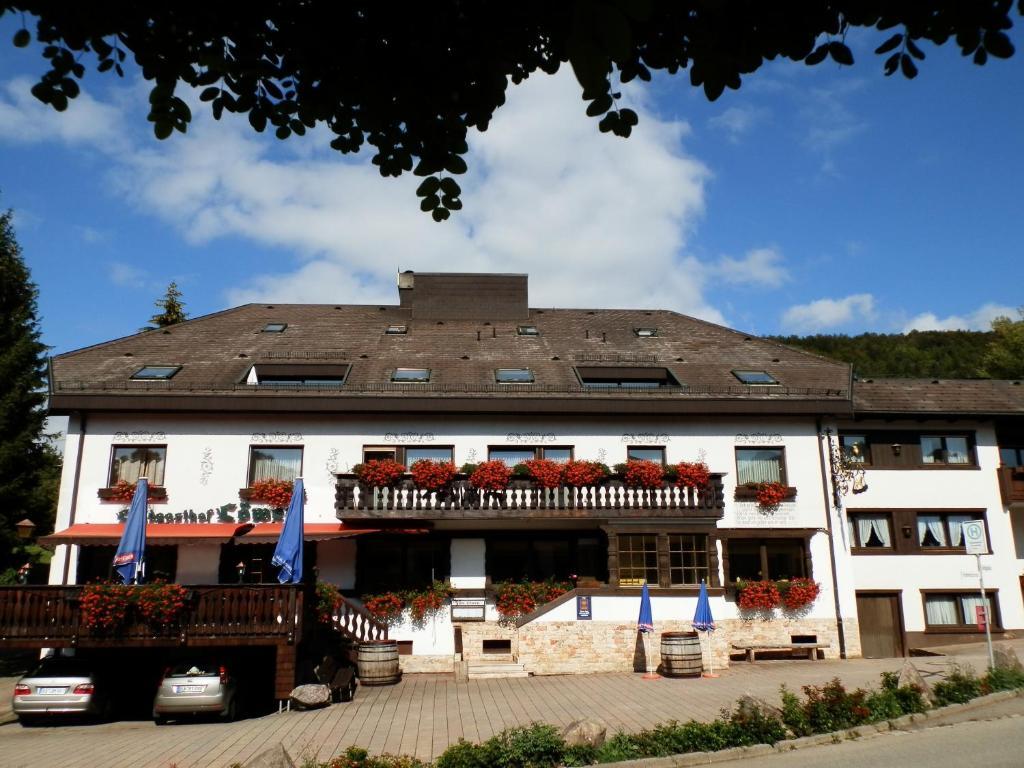 Landhotel Loewen Блумберг Экстерьер фото
